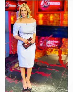 Anette Cuburu feet photo thumbnail