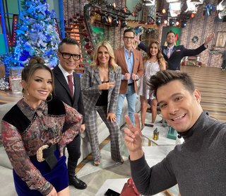 Anette Cuburu feet photo thumbnail