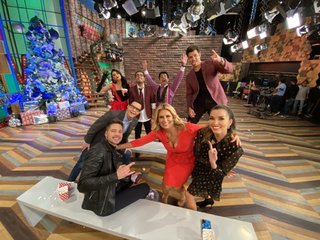 Anette Cuburu feet photo thumbnail