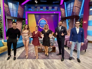 Anette Cuburu feet photo thumbnail