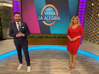 Anette Cuburu feet photo thumbnail