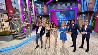 Anette Cuburu feet photo thumbnail