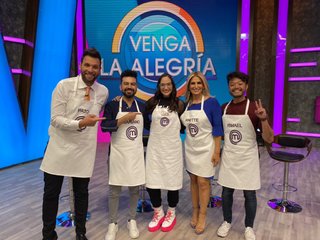 Anette Cuburu feet photo thumbnail