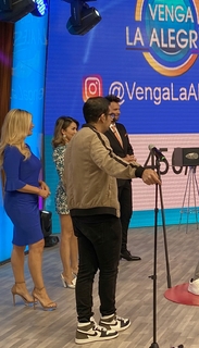 Anette Cuburu feet photo thumbnail