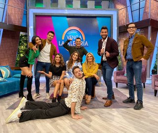 Anette Cuburu feet photo thumbnail