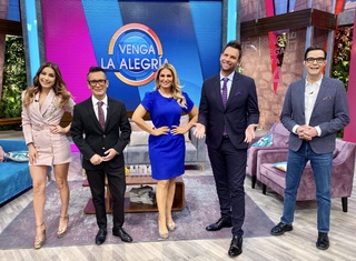 Anette Cuburu feet photo thumbnail