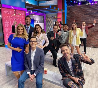 Anette Cuburu feet photo thumbnail