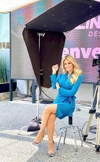 Anette Cuburu feet photo thumbnail