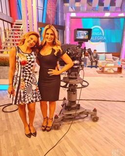 Anette Cuburu feet photo thumbnail