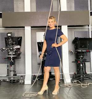 Anette Cuburu feet photo thumbnail