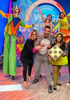 Anette Cuburu feet photo thumbnail