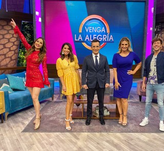 Anette Cuburu feet photo thumbnail