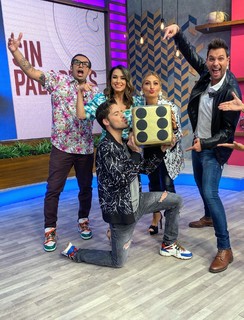 Anette Cuburu feet photo thumbnail