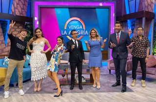 Anette Cuburu feet photo thumbnail