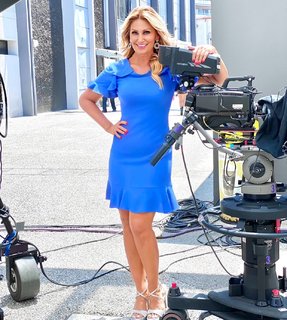 Anette Cuburu feet photo thumbnail