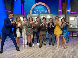 Anette Cuburu feet photo thumbnail