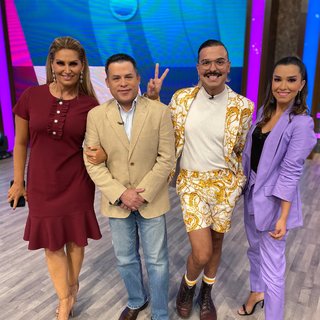 Anette Cuburu feet photo thumbnail