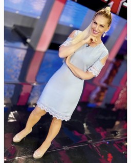 Anette Cuburu feet photo thumbnail