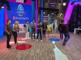 Anette Cuburu feet photo thumbnail