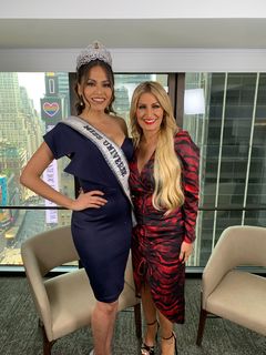 Anette Cuburu feet photo thumbnail