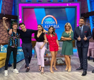 Anette Cuburu feet photo thumbnail