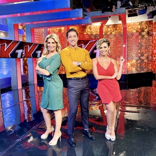 Anette Cuburu feet photo thumbnail