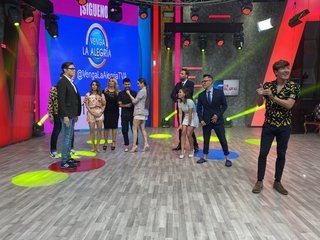 Anette Cuburu feet photo thumbnail