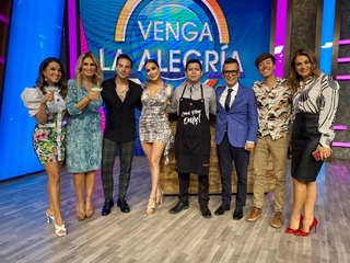 Anette Cuburu feet photo thumbnail