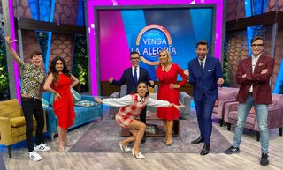 Anette Cuburu feet photo thumbnail