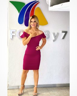 Anette Cuburu feet photo thumbnail