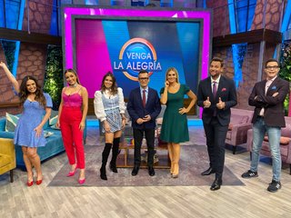 Anette Cuburu feet photo thumbnail