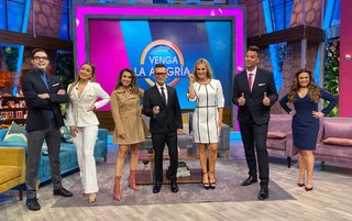 Anette Cuburu feet photo thumbnail