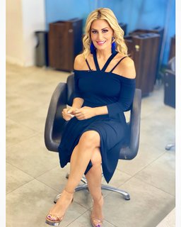 Anette Cuburu feet photo thumbnail