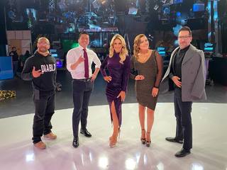 Anette Cuburu feet photo thumbnail