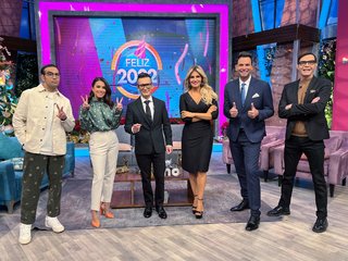 Anette Cuburu feet photo thumbnail