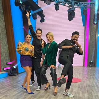 Anette Cuburu feet photo thumbnail