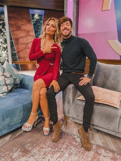 Anette Cuburu feet photo thumbnail