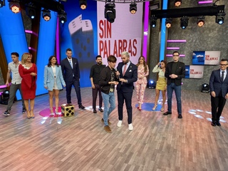 Anette Cuburu feet photo thumbnail