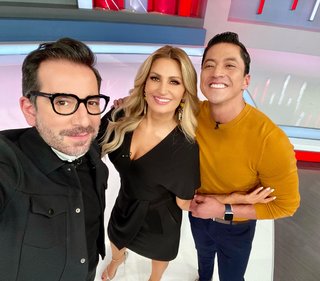 Anette Cuburu feet photo thumbnail