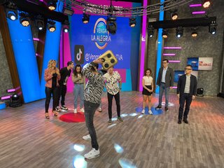 Anette Cuburu feet photo thumbnail