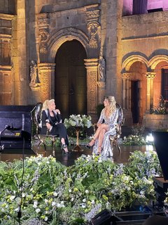 Anette Cuburu feet photo thumbnail