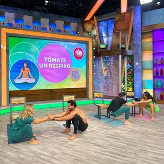 Anette Cuburu feet photo thumbnail