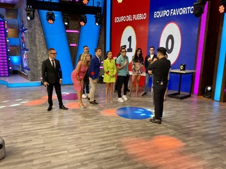 Anette Cuburu feet photo thumbnail