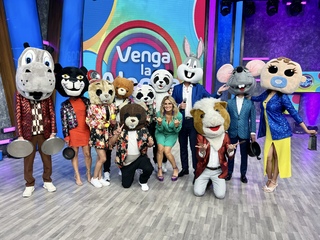 Anette Cuburu feet photo thumbnail