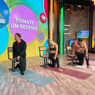 Anette Cuburu feet photo thumbnail