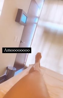 Anette Cuburu feet photo thumbnail