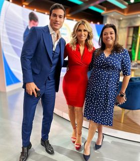 Anette Cuburu feet photo thumbnail