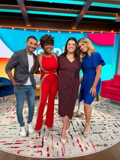 Anette Cuburu feet photo thumbnail