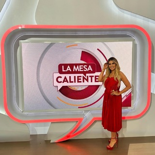 Anette Cuburu feet photo thumbnail