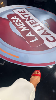 Anette Cuburu feet photo thumbnail